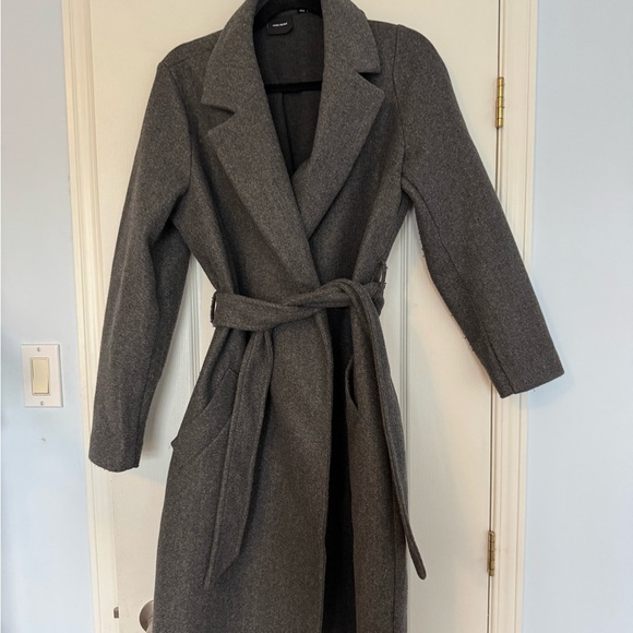 Vero Moda Gray Coat with Notched Lapels women’s large - Picture 2 of 5